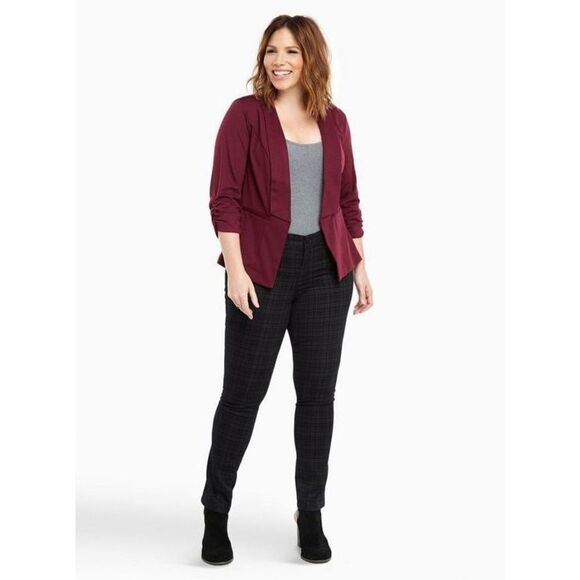 ✨Torrid Luxe Stretch Skinny Pant - Plaid Print✨ - Picture 3 of 8
